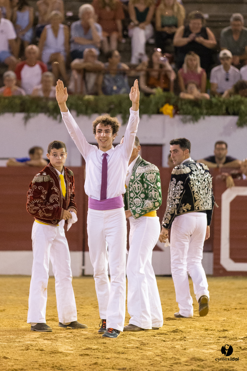 Aire sur l'Adour course landaise génération Aturine