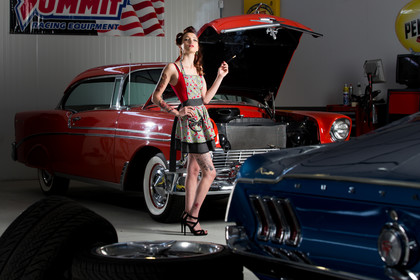 RETRO GARAGE shooting Pin-Up