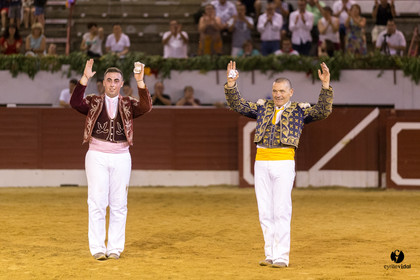 Aire sur l'Adour course landaise génération Aturine